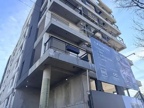 VENTA DEPARTAMENTO MONOAMBIENTE CON COCHERA EN ITUZAINGÓ NORTE