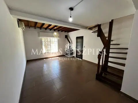 Casa en Alquiler de 3 dormitorios