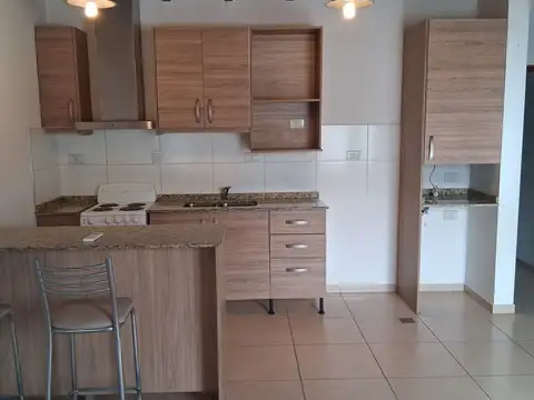 Departamento 6 ambientes con 1 baño
