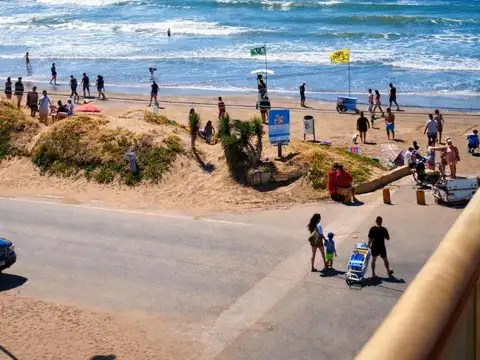 NUEVO PRECIO: 2 ambientes, balcón y vista al mar