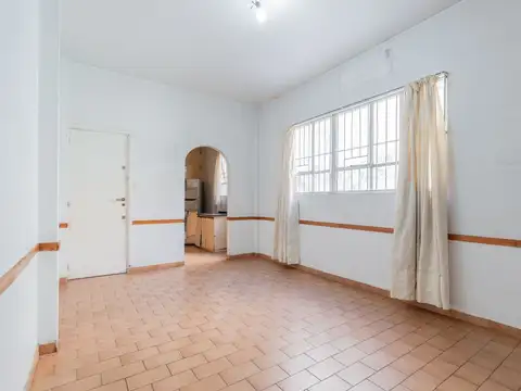 Depto Tipo Casa en Venta 68 años