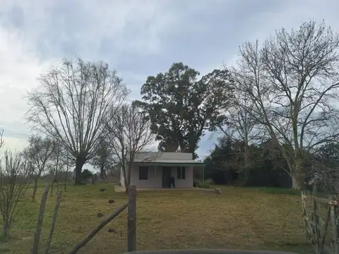 VENTA DE CHACRA CON CASA EN AYARZA - CHIVILCOY