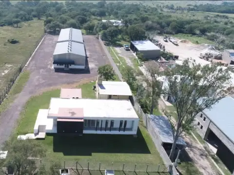 Galpon en Venta 250  mts Fondo