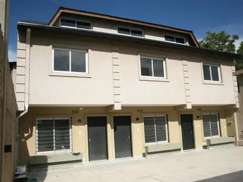 Casa en Alquiler en Hurlingham, $ 1.200.000