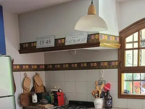 Casa en Alquiler con 1 cochera