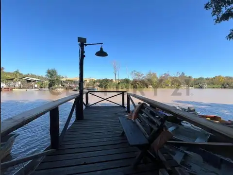 En Venta casa en el Delta de Tigre