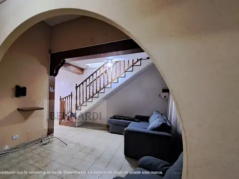 Depto Tipo Casa en Venta en Villa del Parque, USD 225.000