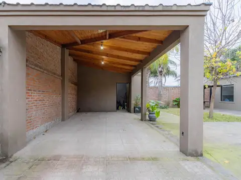Casa 2 ambientes con 1 baño