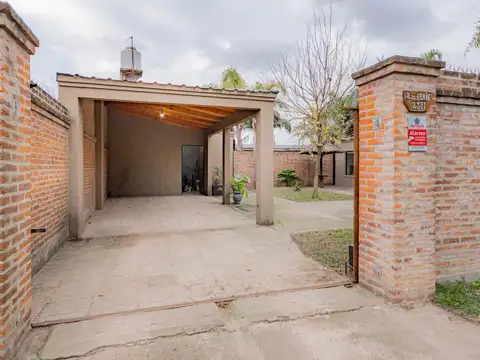 Casa en Venta en Paso del Rey, USD 89.000