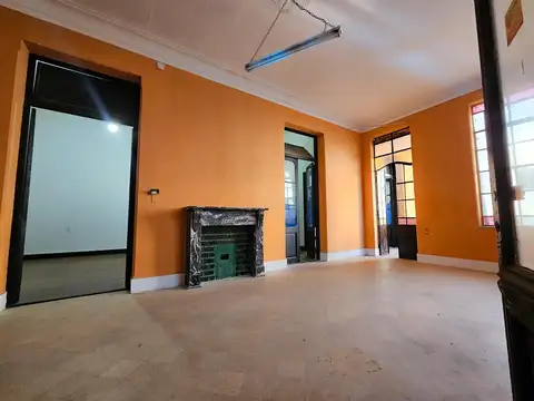 Depto Tipo Casa en Venta 40 años