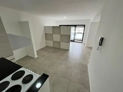 Monoambiente en alquiler con balcón y amenities  Urquiza 3400 Rosario