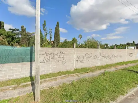 Fraccion de 3.500 m2, con frente a 3 calles, posibilidad de financiar un saldo