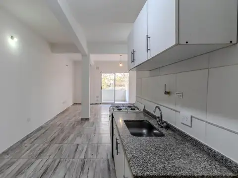 Caaguazu 6400, Piso 2