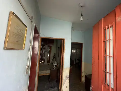 Casa 2 ambientes con 1 baño