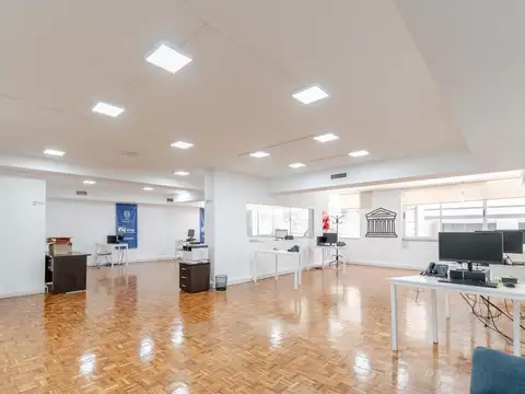 Oficina en Venta al Oeste