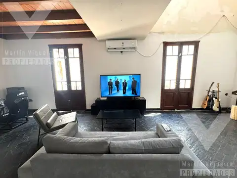 Casa 5 ambientes con 2 baños