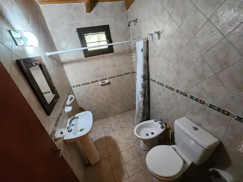 Casa 5 ambientes con 3 baños