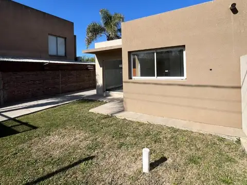 Casa 3 ambientes con 2 baños