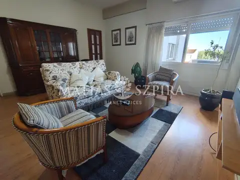 Venta de Departamento 4 Ambientes en El Palomar, Morón