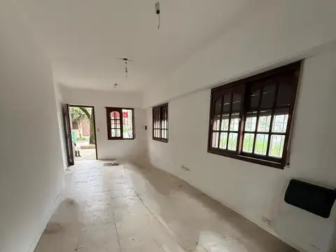 Casa 3 ambientes con 2 baños
