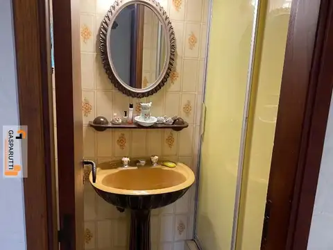 Casa 6 ambientes con 3 baños