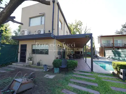 Casa en venta 4 ambientes en Villa Gobernador Udaondo