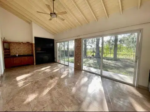 Casa en Venta en Las Orquideas, USD 180.000