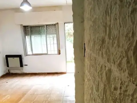 Levalle 400, Piso PB