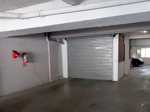 Venta Cochera Cubierta en Balvanera - Av Belgrano