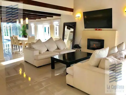 Casa en Venta de 5 dormitorios