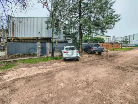 Galpon en Alquiler en Área de Promoción el Triángulo, USD 2.500