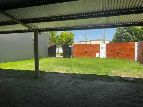 Galpon en Alquiler 11  mts Frente