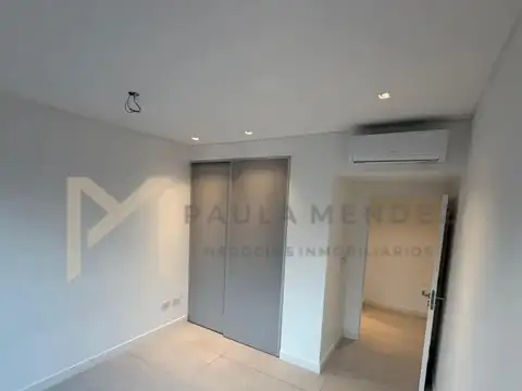 Casa en Alquiler con 1 cochera