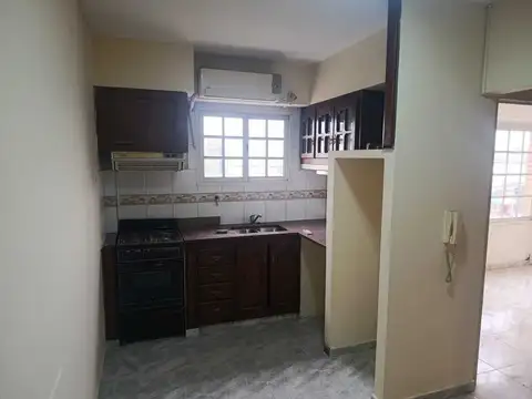 Departamento 4 ambientes con 1 baño
