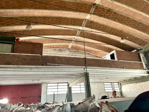Venta dos Galpones juntos 2000 mts en B Altamira