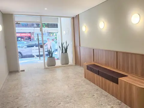 Alquiler Departamento apto profesional al frente en Belgrano. Excelente ubicación.
