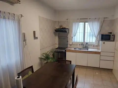 Depto Tipo Casa 3 ambientes con 1 baño