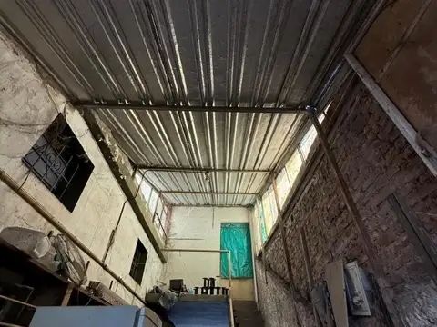 Local comercial céntrico en venta, Marcos Paz.
