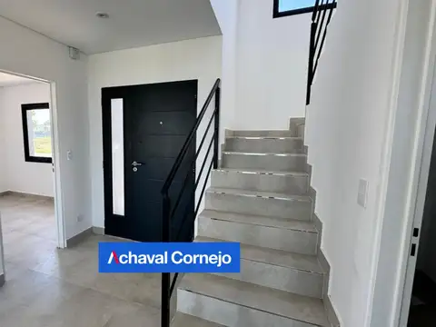 Casa en Venta al Oeste