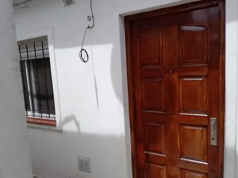 Depto Tipo Casa en Alquiler de 2 ambientes