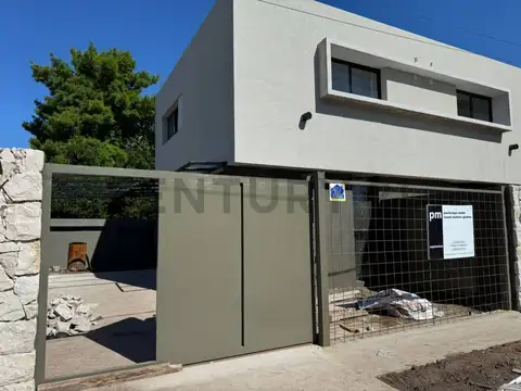 472 entre 26 y 27 , Piso 0