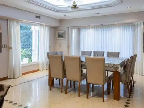 Casa en Venta de 5 dormitorios