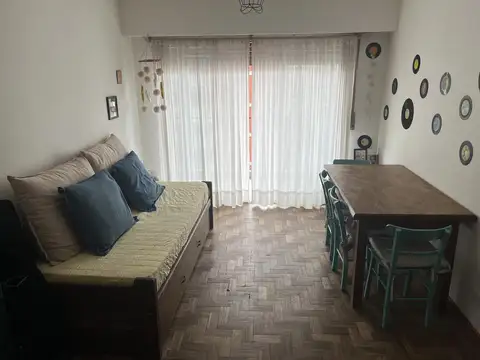 Departamento en  Almagro 2 ambientes con amplia baulera