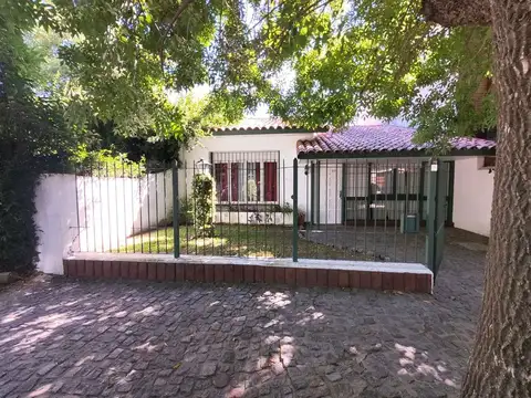 Casa en Venta en Quilmes, USD 172.000