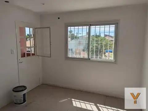 Depto Tipo Casa en Venta de 2 ambientes