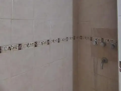 Departamento amplio de un dormitorio en planta baja macrocentro