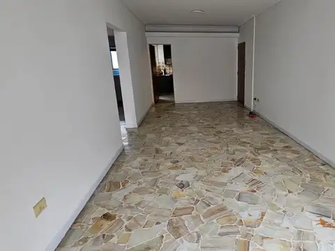 Avenida Directorio 500, Piso 4