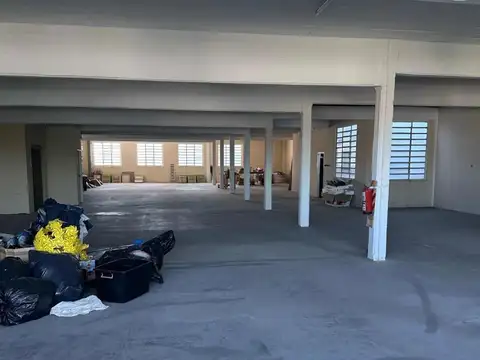 Galpon en Alquiler 50  mts Fondo