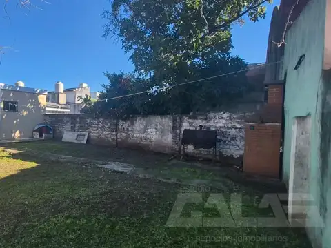 Depto Tipo Casa 2 ambientes con 1 baño