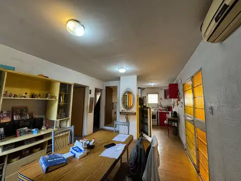 2 De Abril De 1982 6700